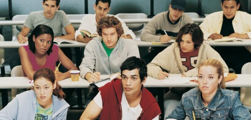 students-paying-attention.150610-nq0s6kjwl7rnqfedb66gwm61xkw0im8g9w93z2win8